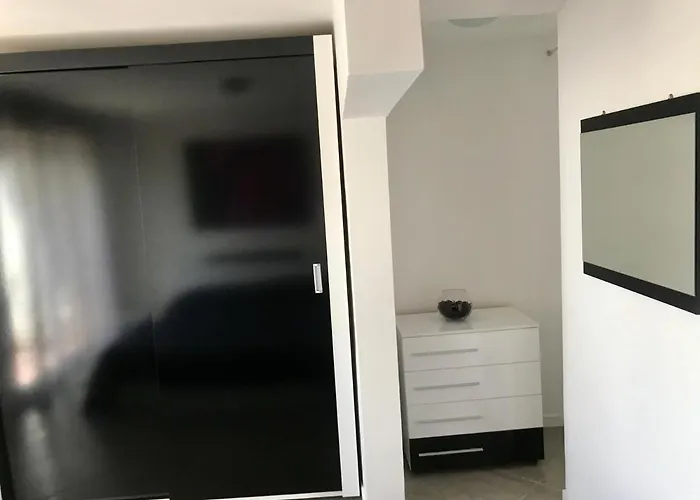 Apartment Aquarius Rom